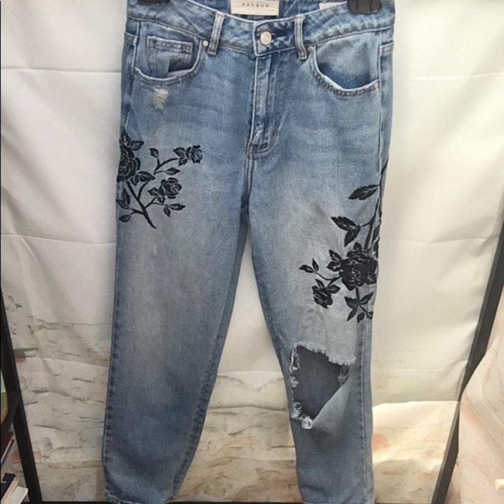 PacSun Floral Embroidered Distressed Denim Mom Jeans Elevated Modern Style - Picture 3 of 10